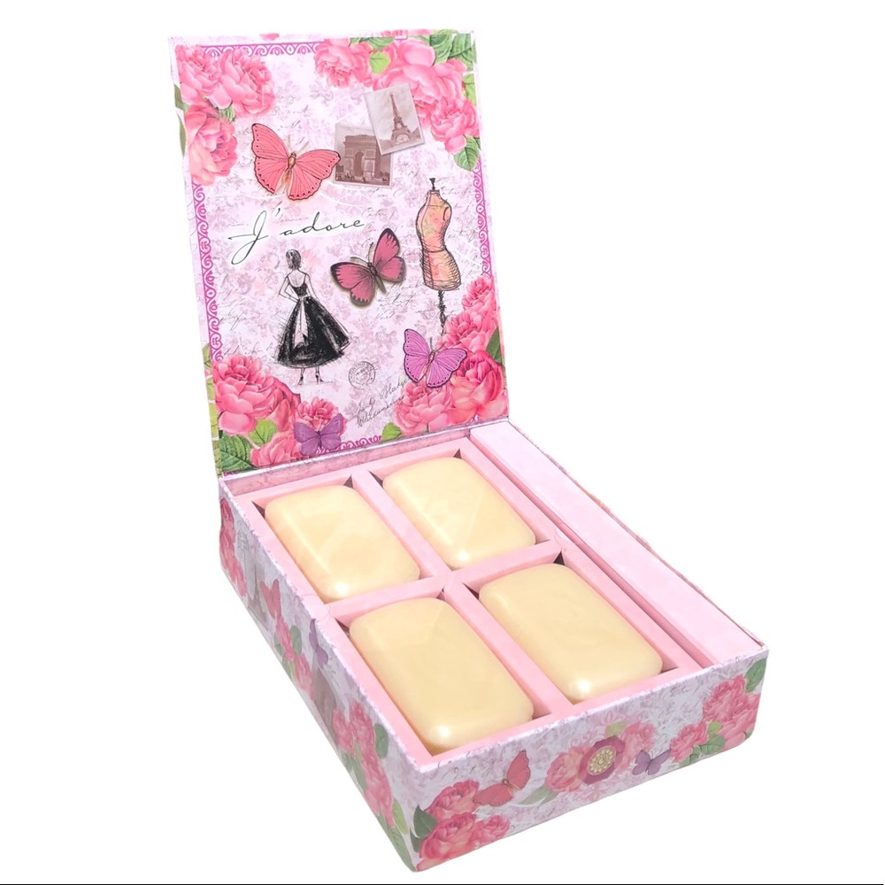 J’adore Couture Paris Fashion Embellished Music Box w/4 Rose Scented Soaps 76774